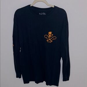 Salt Life Long Sleeve Shirt with Skull Design